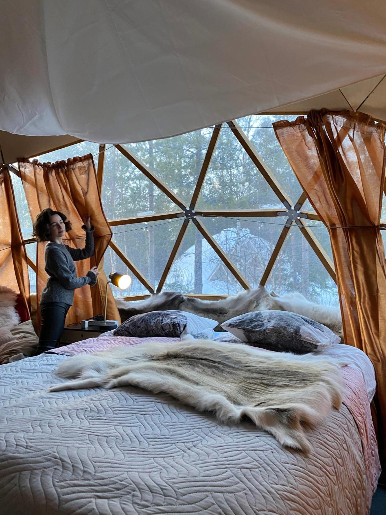 Aurora Igloo Fireplace-Heated Tents In A Secret Forest With Private Jacuzzi And Shared Sauna Bathroom And Dog Friendly Rovaniemi Zewnętrze zdjęcie